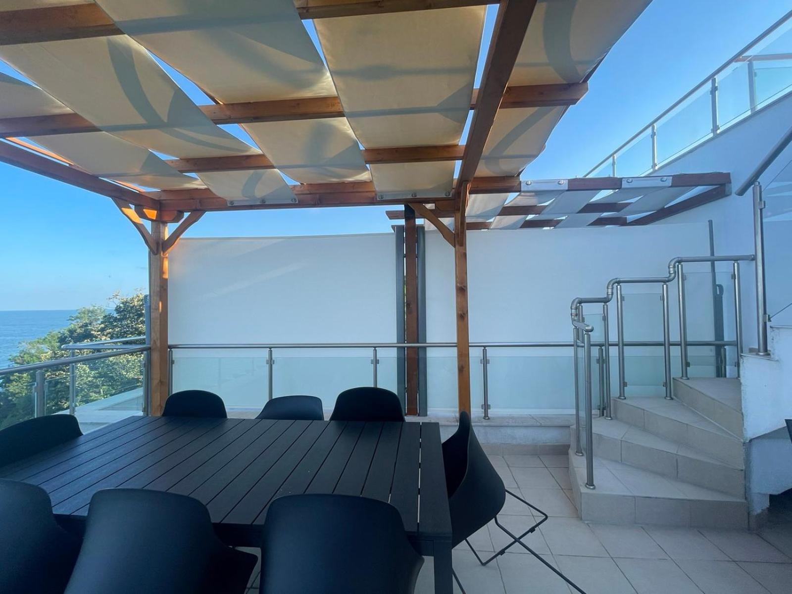 Penthouse At White Cliffs Apartamento Byala  Exterior foto