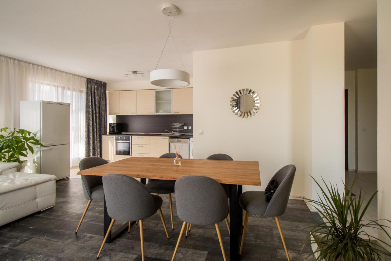 Penthouse At White Cliffs Apartamento Byala  Exterior foto