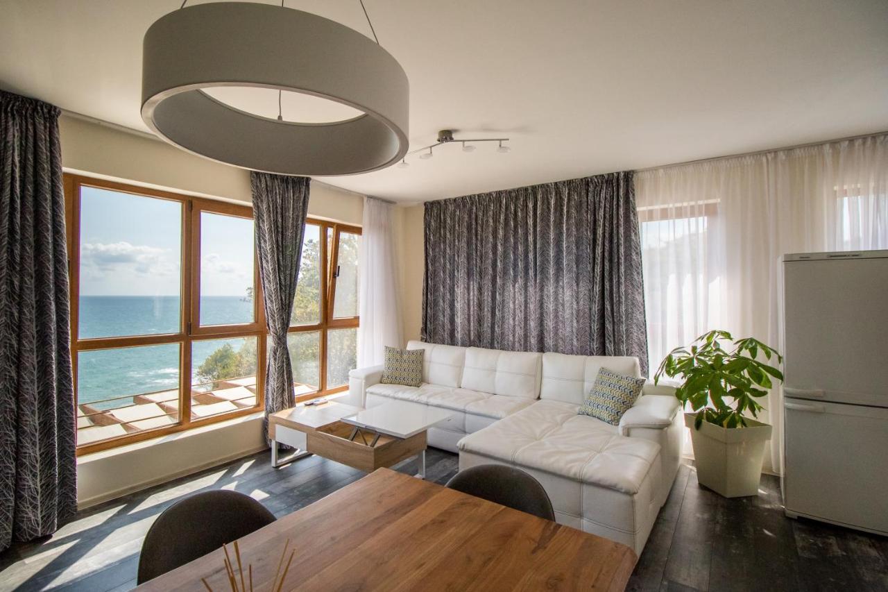 Penthouse At White Cliffs Apartamento Byala  Exterior foto